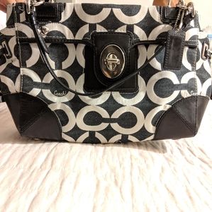 Coach Peyton Carry All Tote Bag